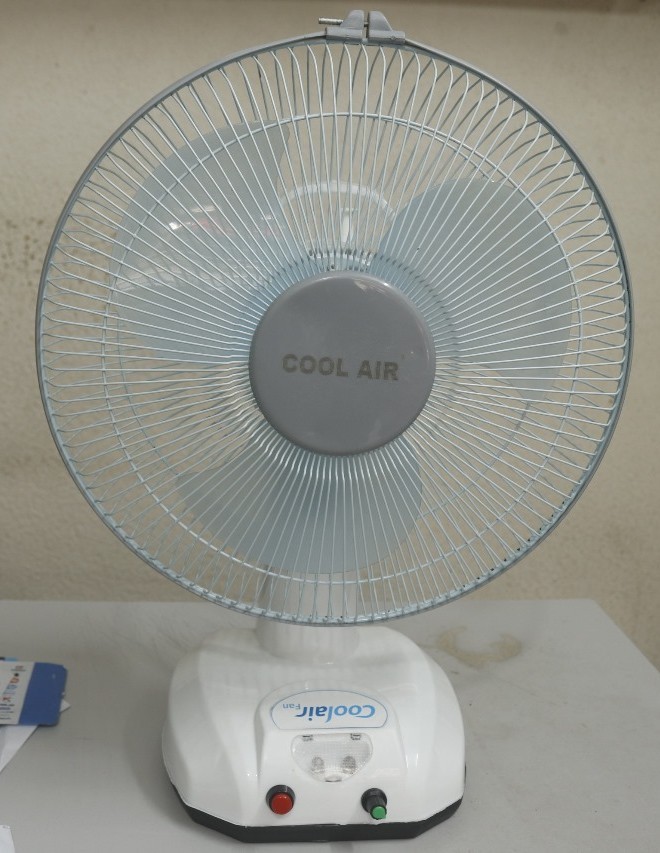 Cool Air Rechargeable AC/DC Table Fan